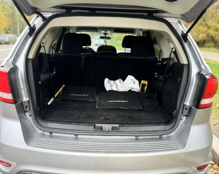 Сірий Додж Джорні, об'ємом двигуна 2.36 л та пробігом 198 тис. км за 9000 $, фото 13 на Automoto.ua