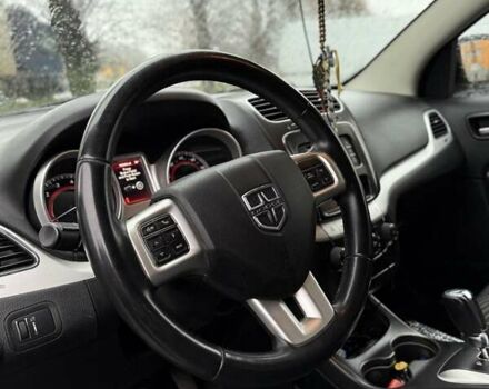 Сірий Додж Джорні, об'ємом двигуна 2.36 л та пробігом 266 тис. км за 10000 $, фото 5 на Automoto.ua