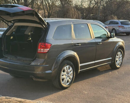 Серый Додж Джорни, объемом двигателя 2.36 л и пробегом 193 тыс. км за 10100 $, фото 5 на Automoto.ua