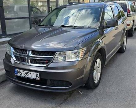 Серый Додж Джорни, объемом двигателя 2.4 л и пробегом 214 тыс. км за 9700 $, фото 2 на Automoto.ua