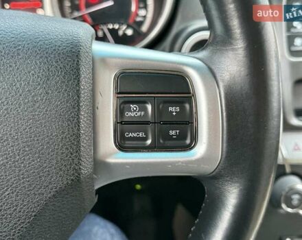 Серый Додж Джорни, объемом двигателя 2.36 л и пробегом 215 тыс. км за 8900 $, фото 20 на Automoto.ua