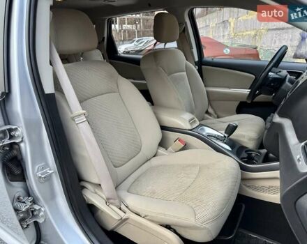 Серый Додж Джорни, объемом двигателя 2.36 л и пробегом 215 тыс. км за 8900 $, фото 11 на Automoto.ua