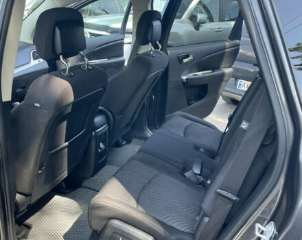 Серый Додж Джорни, объемом двигателя 2.36 л и пробегом 145 тыс. км за 10400 $, фото 9 на Automoto.ua