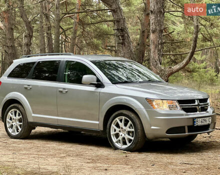 Сірий Додж Джорні, об'ємом двигуна 2.36 л та пробігом 251 тис. км за 10500 $, фото 5 на Automoto.ua
