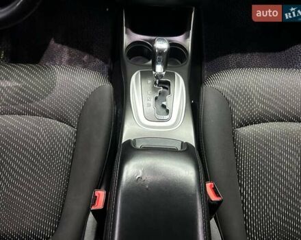 Сірий Додж Джорні, об'ємом двигуна 2.36 л та пробігом 248 тис. км за 10500 $, фото 11 на Automoto.ua