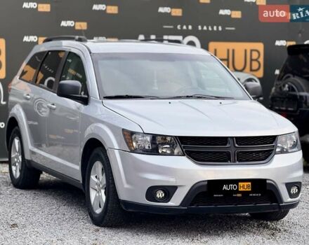 Серый Додж Джорни, объемом двигателя 2.36 л и пробегом 215 тыс. км за 8900 $, фото 2 на Automoto.ua