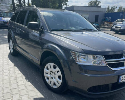 Серый Додж Джорни, объемом двигателя 2.36 л и пробегом 145 тыс. км за 10400 $, фото 5 на Automoto.ua