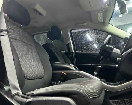 Серый Додж Джорни, объемом двигателя 2.4 л и пробегом 248 тыс. км за 10500 $, фото 5 на Automoto.ua