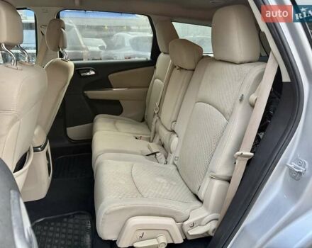 Серый Додж Джорни, объемом двигателя 2.36 л и пробегом 215 тыс. км за 8900 $, фото 10 на Automoto.ua