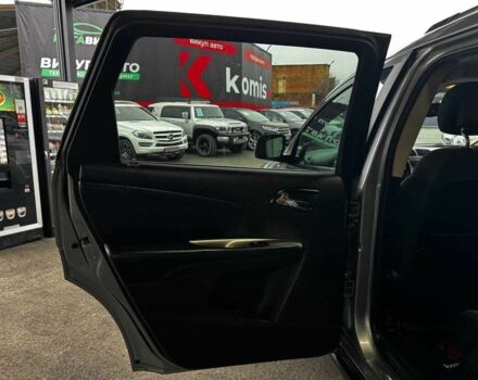 Серый Додж Джорни, объемом двигателя 2.36 л и пробегом 266 тыс. км за 9599 $, фото 4 на Automoto.ua