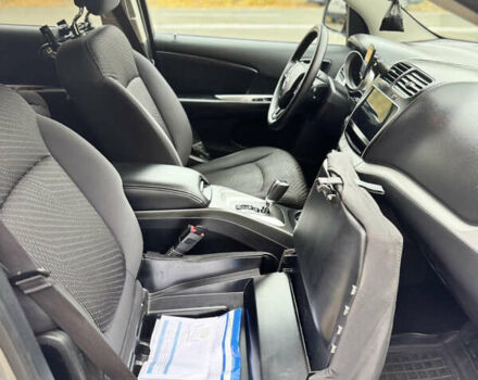 Сірий Додж Джорні, об'ємом двигуна 2.36 л та пробігом 198 тис. км за 9000 $, фото 8 на Automoto.ua