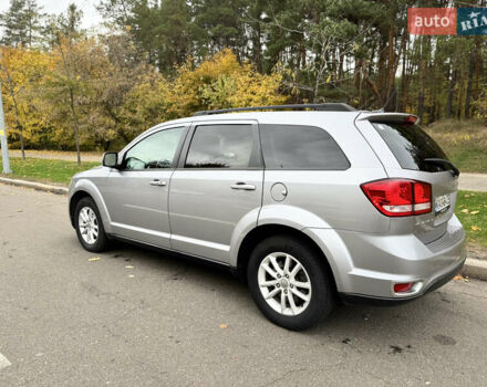 Сірий Додж Джорні, об'ємом двигуна 2.36 л та пробігом 198 тис. км за 9000 $, фото 10 на Automoto.ua