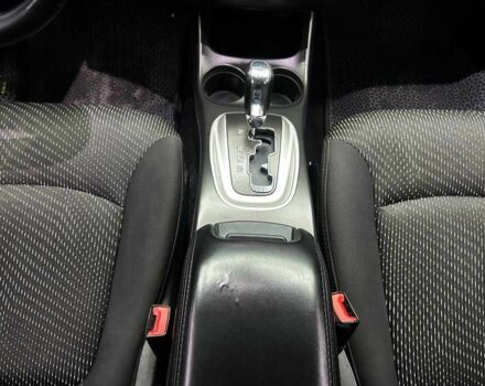 Серый Додж Джорни, объемом двигателя 2.4 л и пробегом 248 тыс. км за 10500 $, фото 11 на Automoto.ua