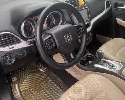 Серый Додж Джорни, объемом двигателя 2.36 л и пробегом 240 тыс. км за 9999 $, фото 5 на Automoto.ua