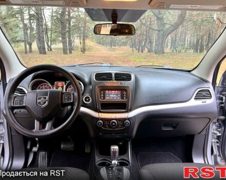 Серый Додж Джорни, объемом двигателя 2.4 л и пробегом 250 тыс. км за 10500 $, фото 11 на Automoto.ua