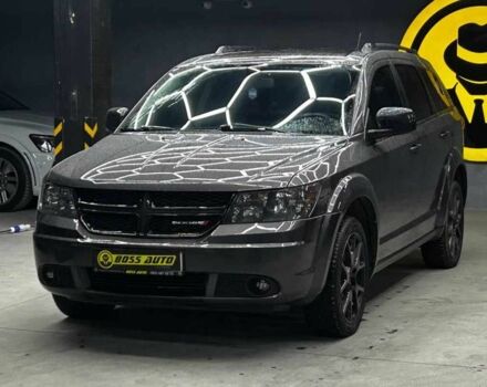 Серый Додж Джорни, объемом двигателя 2.4 л и пробегом 248 тыс. км за 10500 $, фото 2 на Automoto.ua