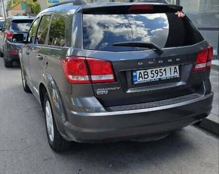 Серый Додж Джорни, объемом двигателя 2.4 л и пробегом 214 тыс. км за 9700 $, фото 1 на Automoto.ua