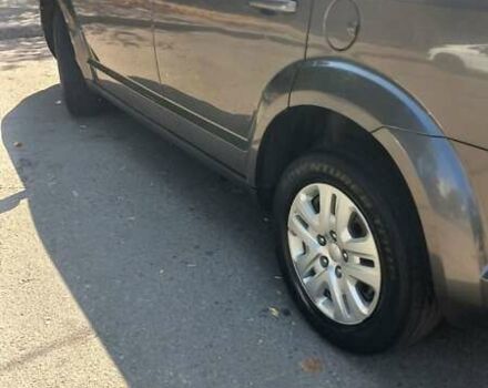 Серый Додж Джорни, объемом двигателя 2.36 л и пробегом 1 тыс. км за 9000 $, фото 4 на Automoto.ua