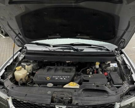 Сірий Додж Джорні, об'ємом двигуна 2.36 л та пробігом 266 тис. км за 10000 $, фото 13 на Automoto.ua