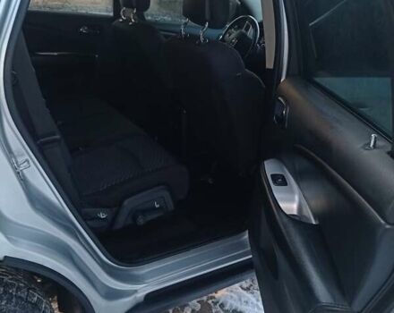 Сірий Додж Джорні, об'ємом двигуна 2.36 л та пробігом 190 тис. км за 10500 $, фото 5 на Automoto.ua