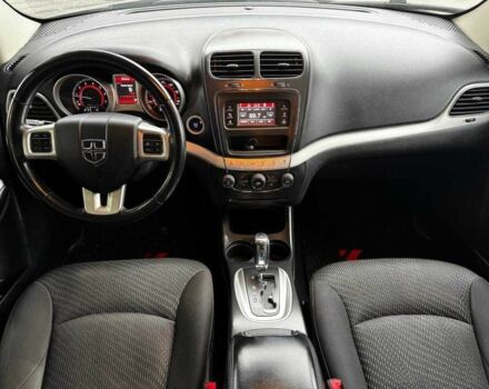 Серый Додж Джорни, объемом двигателя 2.36 л и пробегом 266 тыс. км за 9599 $, фото 7 на Automoto.ua