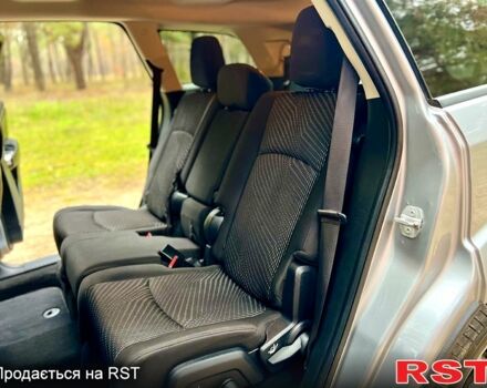 Серый Додж Джорни, объемом двигателя 2.4 л и пробегом 250 тыс. км за 10500 $, фото 9 на Automoto.ua