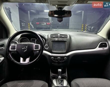Сірий Додж Джорні, об'ємом двигуна 2.36 л та пробігом 248 тис. км за 10500 $, фото 15 на Automoto.ua