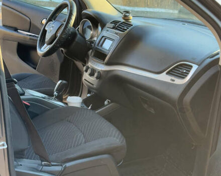 Серый Додж Джорни, объемом двигателя 2.36 л и пробегом 193 тыс. км за 10100 $, фото 9 на Automoto.ua