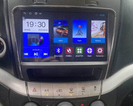 Серый Додж Джорни, объемом двигателя 2.36 л и пробегом 240 тыс. км за 9999 $, фото 6 на Automoto.ua