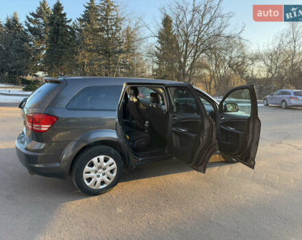 Серый Додж Джорни, объемом двигателя 2.36 л и пробегом 193 тыс. км за 10100 $, фото 13 на Automoto.ua