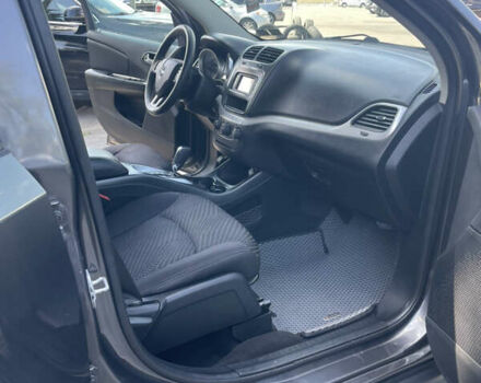 Серый Додж Джорни, объемом двигателя 2.36 л и пробегом 145 тыс. км за 10400 $, фото 7 на Automoto.ua