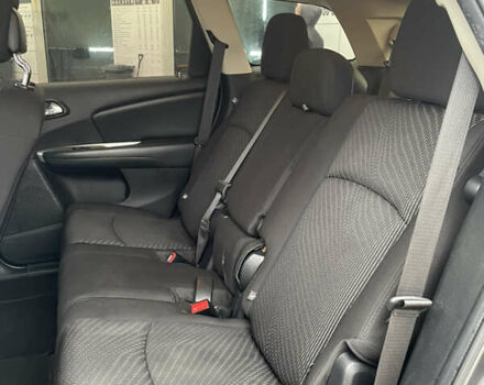 Сірий Додж Джорні, об'ємом двигуна 2.4 л та пробігом 220 тис. км за 10500 $, фото 4 на Automoto.ua