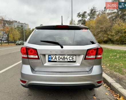 Сірий Додж Джорні, об'ємом двигуна 2.36 л та пробігом 198 тис. км за 9000 $, фото 5 на Automoto.ua