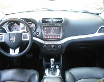 Серый Додж Джорни, объемом двигателя 3.6 л и пробегом 88 тыс. км за 8000 $, фото 10 на Automoto.ua