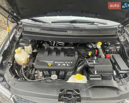 Серый Додж Джорни, объемом двигателя 2.36 л и пробегом 240 тыс. км за 9999 $, фото 11 на Automoto.ua