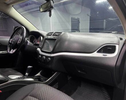 Серый Додж Джорни, объемом двигателя 2.4 л и пробегом 248 тыс. км за 10500 $, фото 7 на Automoto.ua