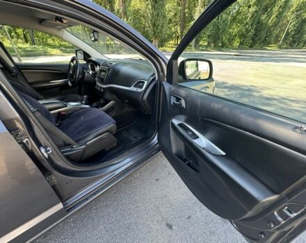 Сірий Додж Джорні, об'ємом двигуна 2.4 л та пробігом 270 тис. км за 8900 $, фото 13 на Automoto.ua