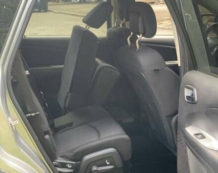 Серый Додж Джорни, объемом двигателя 2.4 л и пробегом 122 тыс. км за 12300 $, фото 5 на Automoto.ua