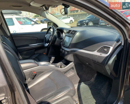 Серый Додж Джорни, объемом двигателя 3.6 л и пробегом 157 тыс. км за 15000 $, фото 6 на Automoto.ua