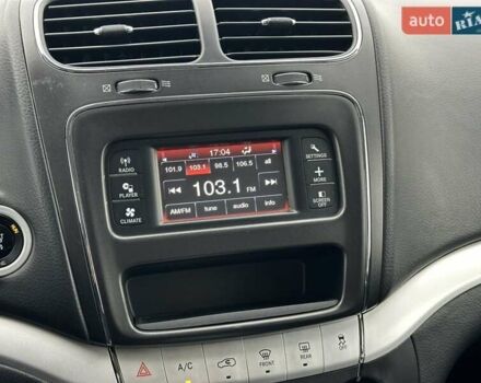 Серый Додж Джорни, объемом двигателя 2.36 л и пробегом 144 тыс. км за 9700 $, фото 11 на Automoto.ua