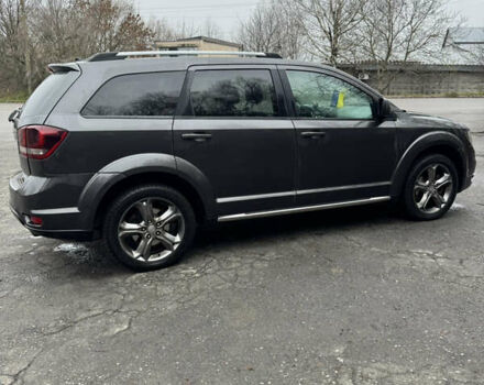 Серый Додж Джорни, объемом двигателя 3.6 л и пробегом 187 тыс. км за 12200 $, фото 3 на Automoto.ua