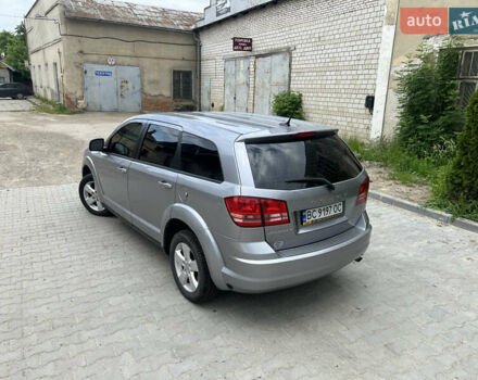 Серый Додж Джорни, объемом двигателя 2.36 л и пробегом 210 тыс. км за 9100 $, фото 7 на Automoto.ua