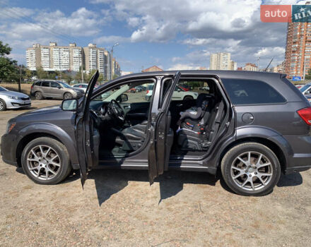 Серый Додж Джорни, объемом двигателя 3.6 л и пробегом 157 тыс. км за 15000 $, фото 25 на Automoto.ua