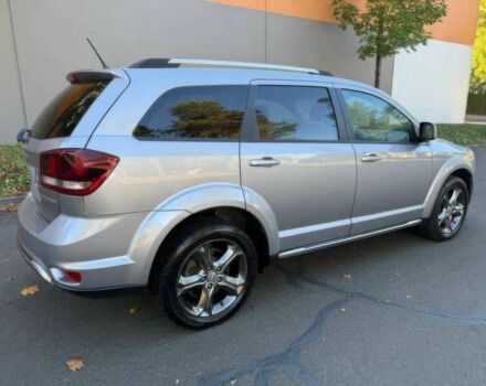 Серый Додж Джорни, объемом двигателя 3.6 л и пробегом 70 тыс. км за 2000 $, фото 7 на Automoto.ua