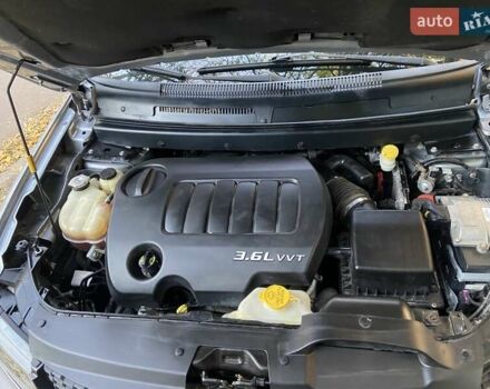 Сірий Додж Джорні, об'ємом двигуна 3.6 л та пробігом 225 тис. км за 12995 $, фото 14 на Automoto.ua