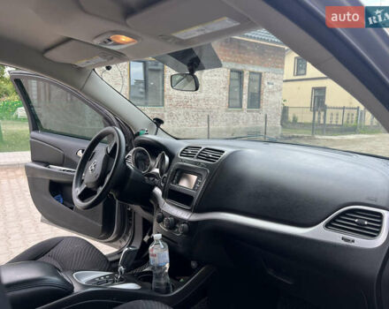 Серый Додж Джорни, объемом двигателя 2.36 л и пробегом 210 тыс. км за 9100 $, фото 16 на Automoto.ua