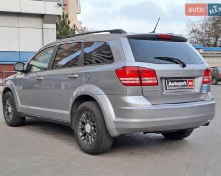 Серый Додж Джорни, объемом двигателя 2.4 л и пробегом 118 тыс. км за 11940 $, фото 5 на Automoto.ua