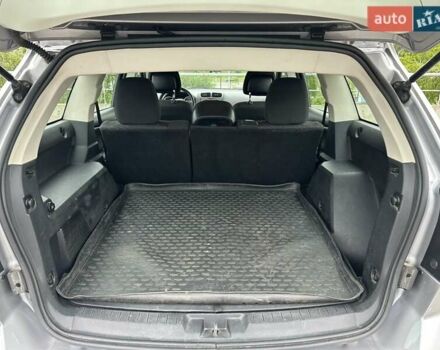 Серый Додж Джорни, объемом двигателя 2.36 л и пробегом 144 тыс. км за 9700 $, фото 7 на Automoto.ua