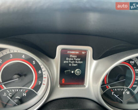 Серый Додж Джорни, объемом двигателя 2.36 л и пробегом 210 тыс. км за 9100 $, фото 13 на Automoto.ua