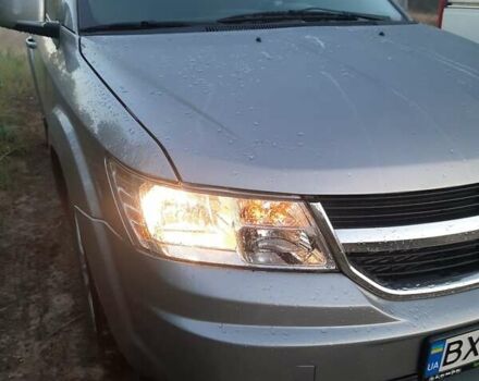 Серый Додж Джорни, объемом двигателя 3.6 л и пробегом 102 тыс. км за 11000 $, фото 5 на Automoto.ua